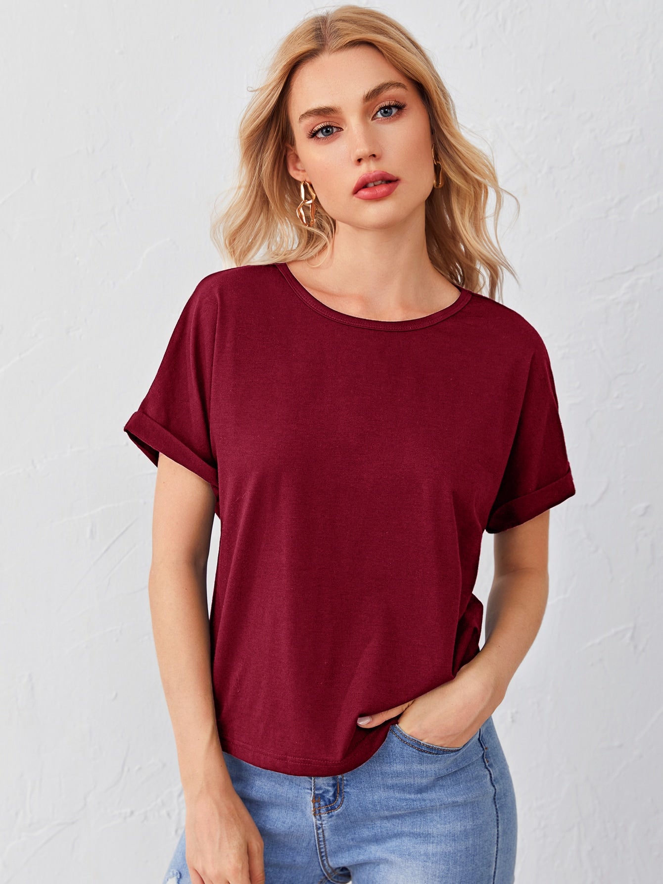 Cutout Twist Back Batwing Sleeve Tee