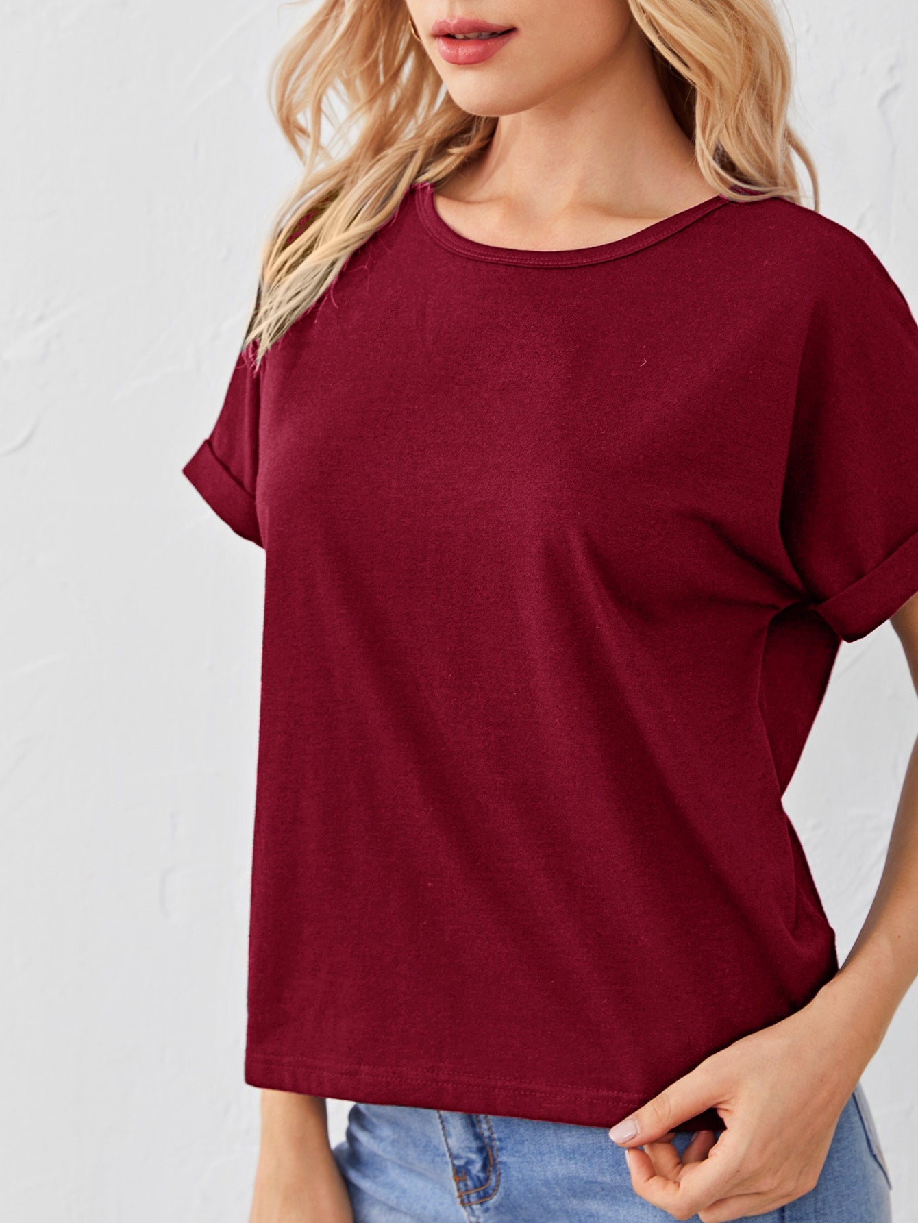 Cutout Twist Back Batwing Sleeve Tee