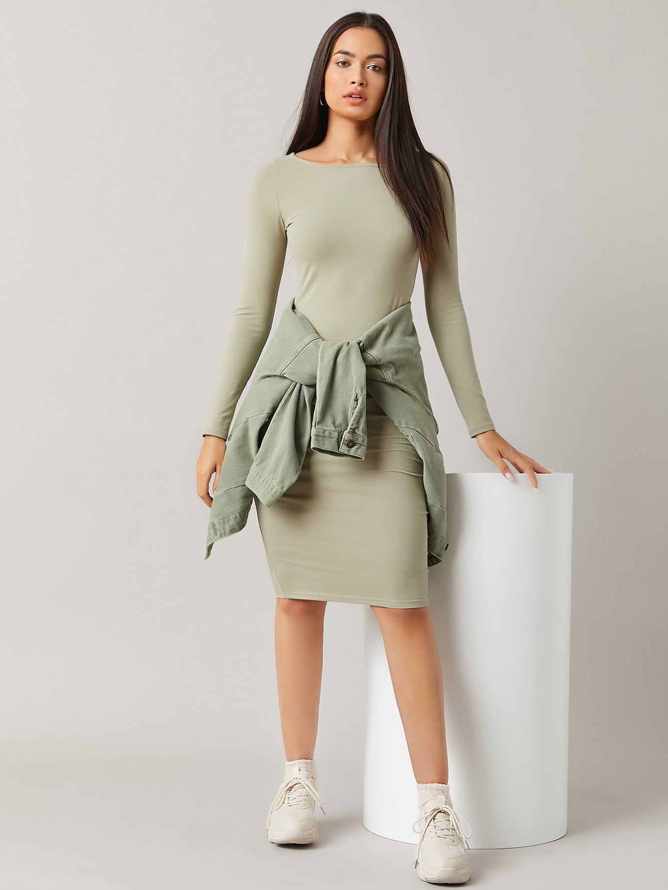 Scoop Neck Solid Long Sleeve Bodycon Dress