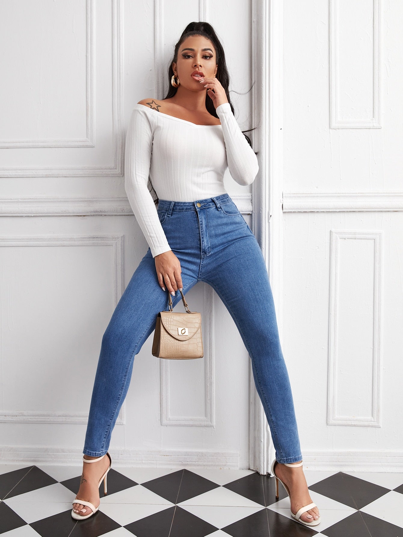 Off Shoulder Solid Form Fitted Tee
