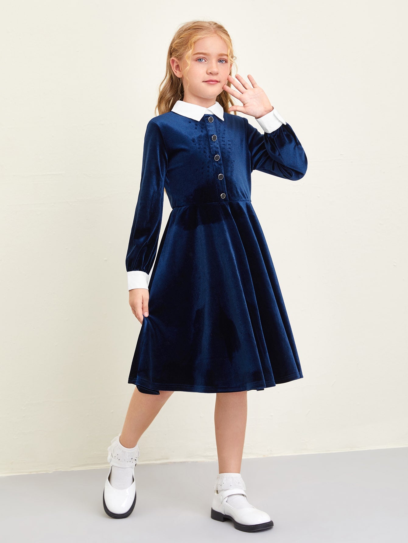 Girls Contrast Collar Button Detail Velvet Dress