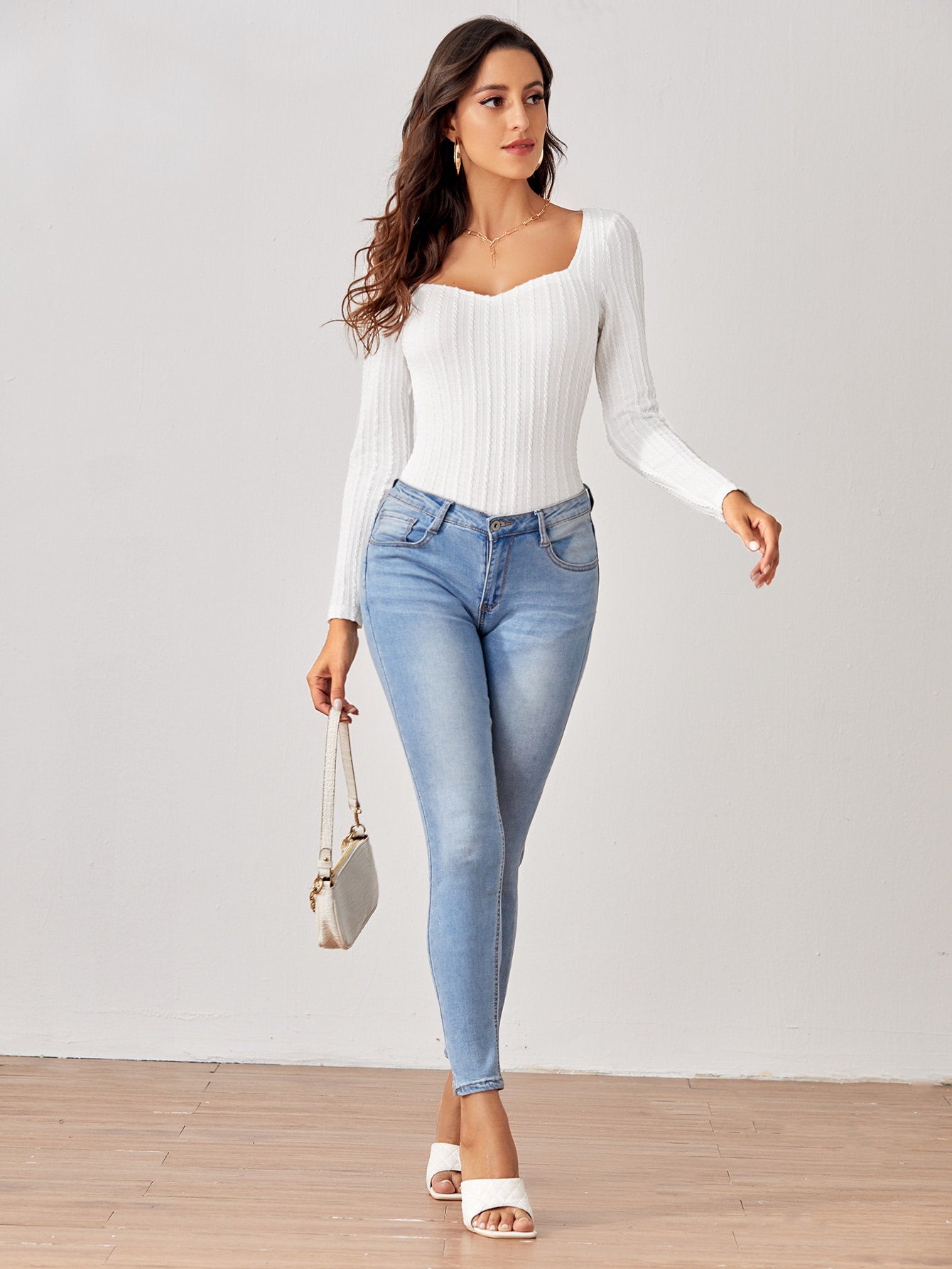 Sweetheart Neck Textured Form Fitted Tee