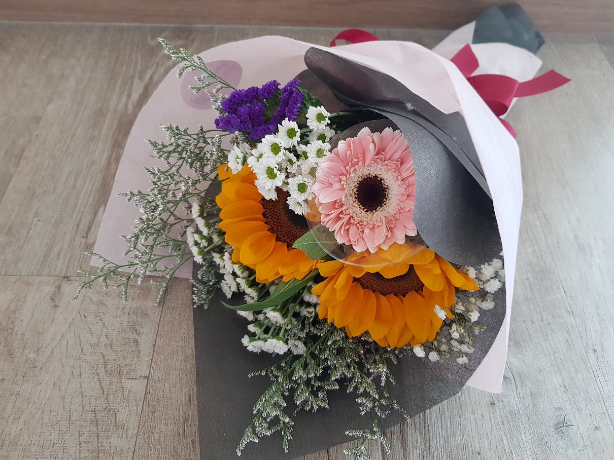 Ayna - 2 Sunflower, 1 Gerbera Bouquet Mix | Amy's Cart Singapore