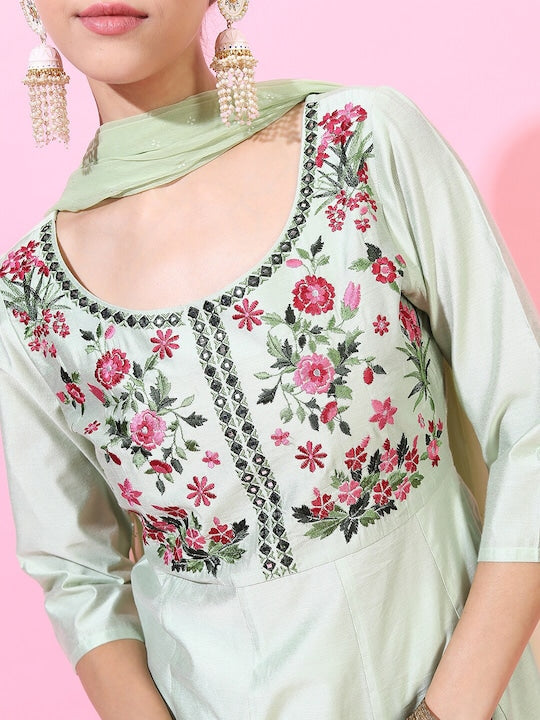 Women Floral Viscose Rayon Kurta Set
