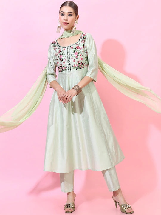 Women Floral Viscose Rayon Kurta Set
