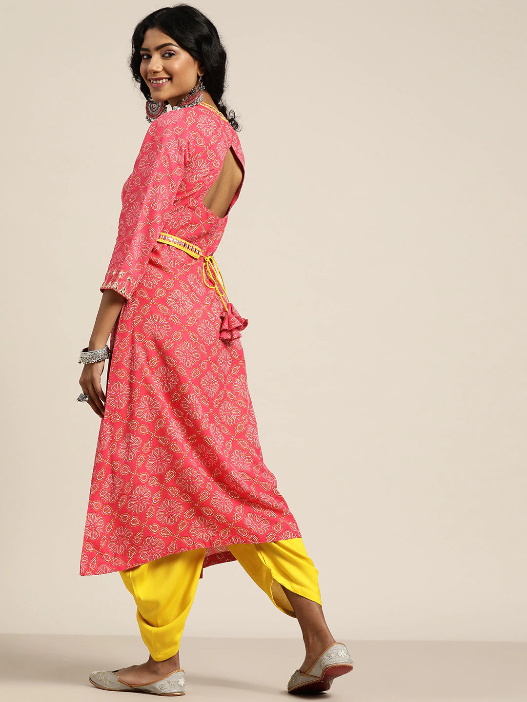 Women Bandhani Print Thread Work Kurta Set