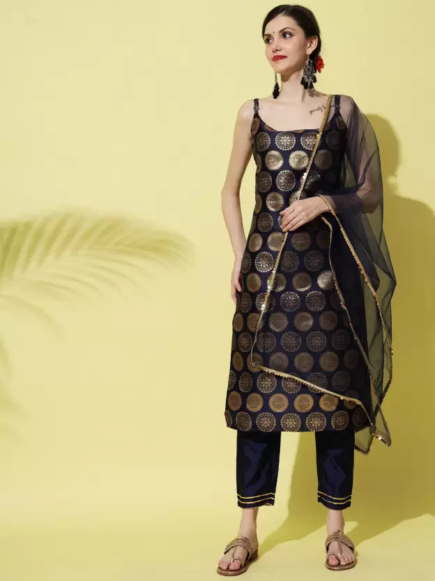Women Silk Blend Kurta, Pant And Net Dupatta Set