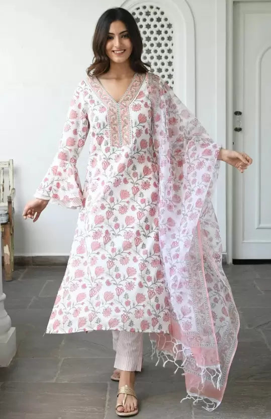 Women Viscose Rayon Soft Pink & White Floral Kurta and Pant Set