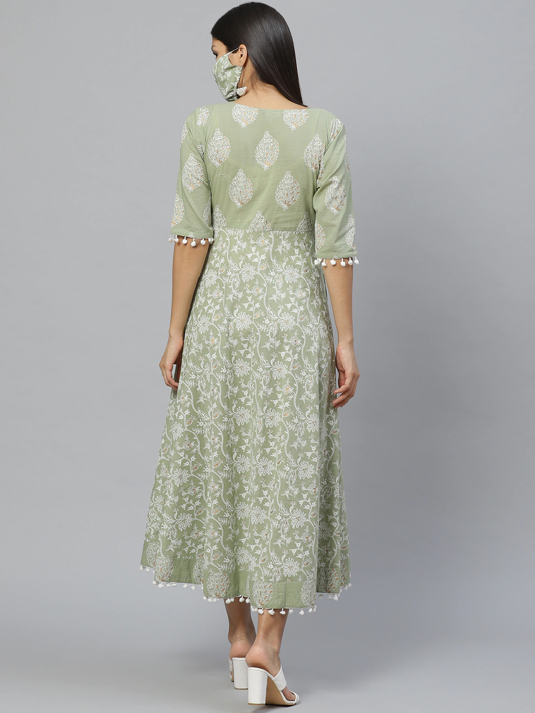 Women Green & Off-White Printed Maxi Dress