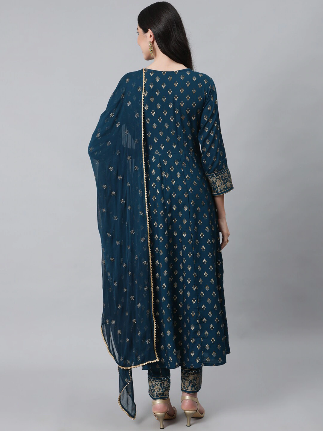 Women Navy Blue Ethnic Motifs Embroidered Kurta Set
