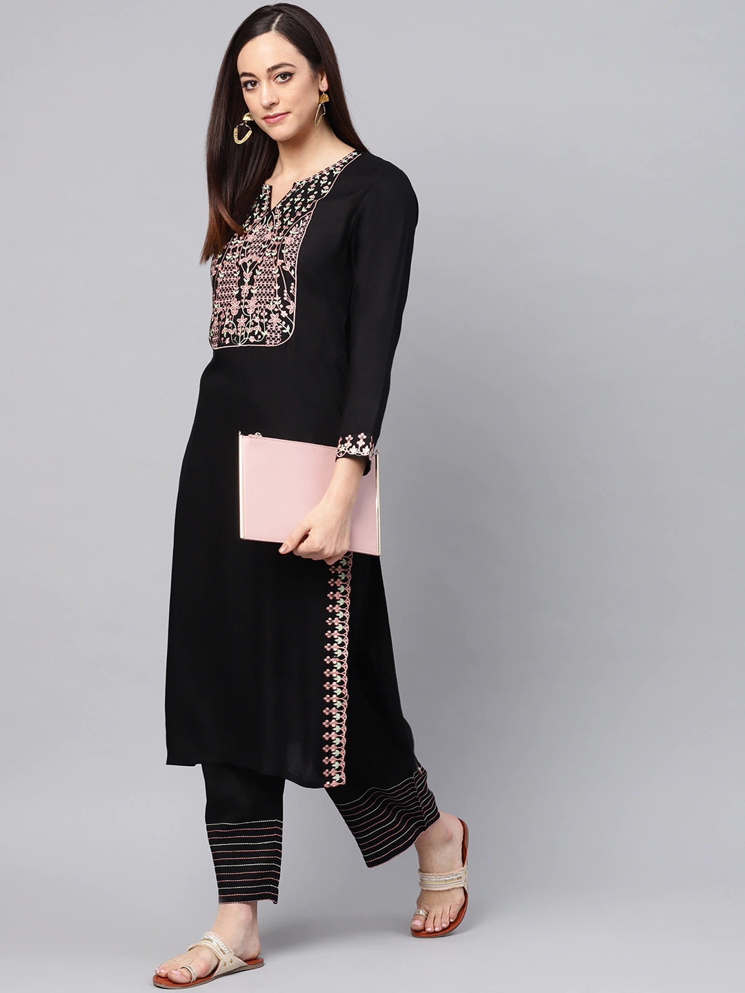 Women Black Yoke Design Kurta Set