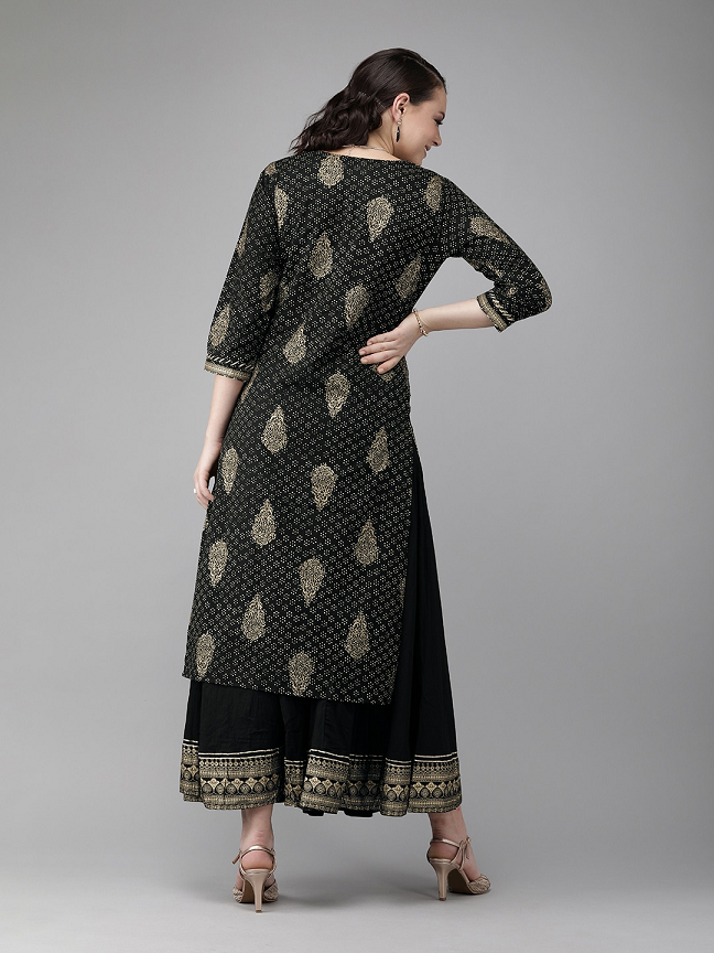 Women Printed Sequinned Kurta with Sharara