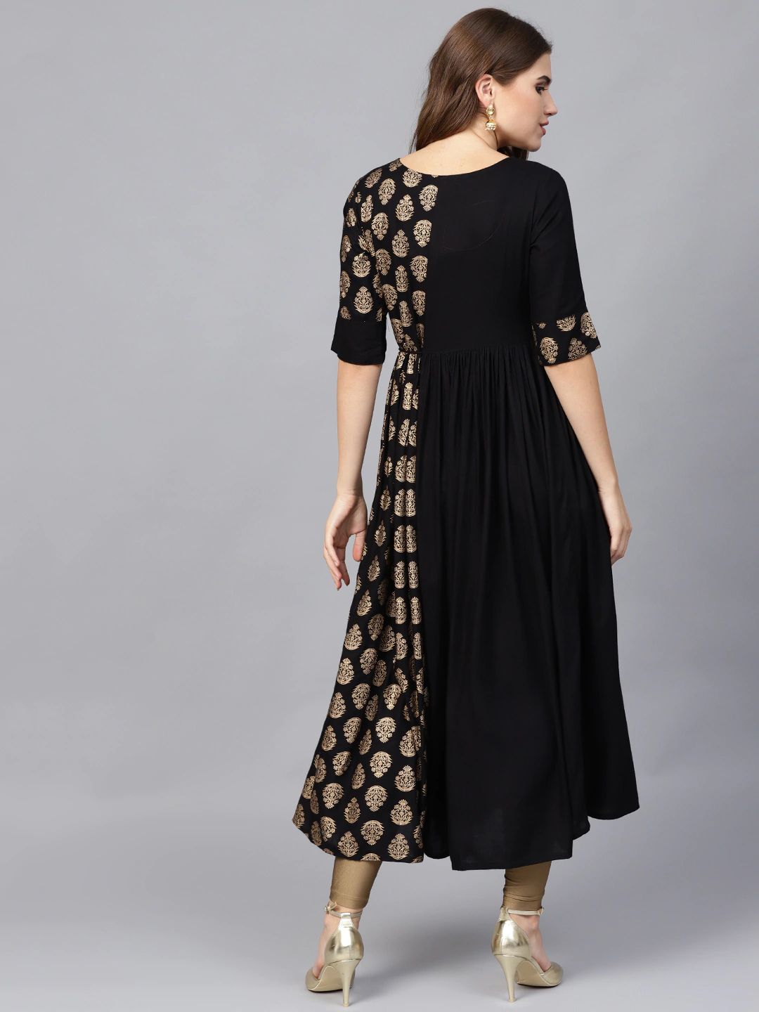 Women Black & Golden Kurta
