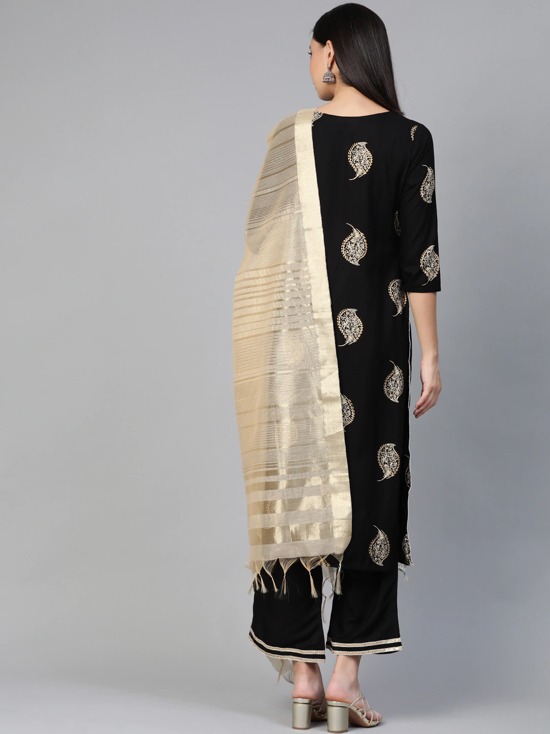 Women Foil Print Kurta with Palazzos & Dupatta