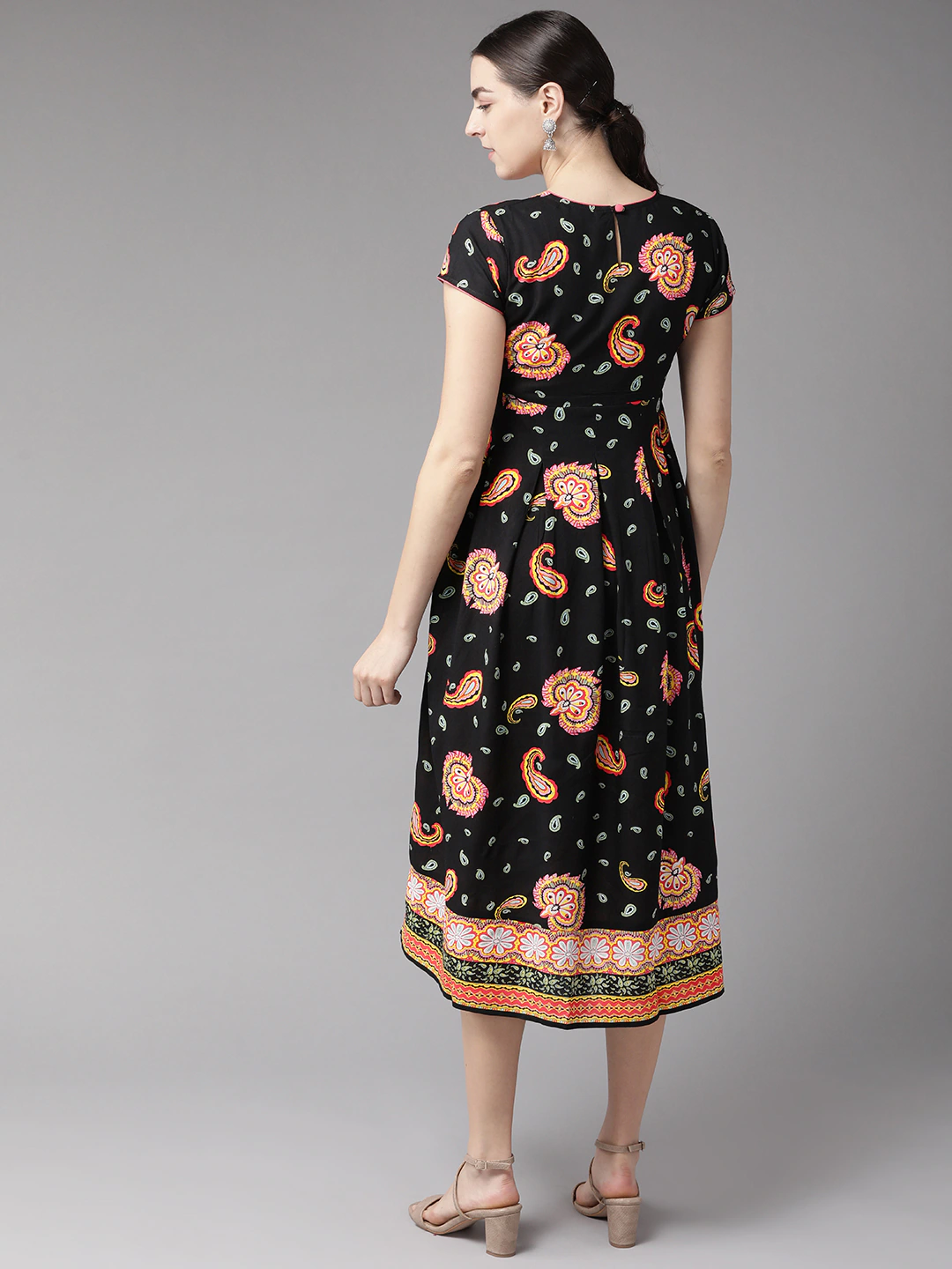 Women Black & Red Midi Dress