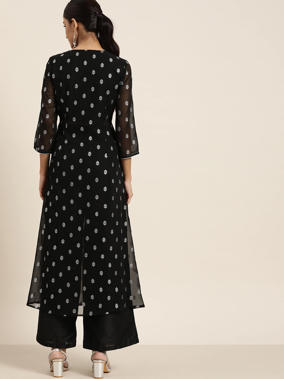 Women Black & Silver Ethnic Kurta Set