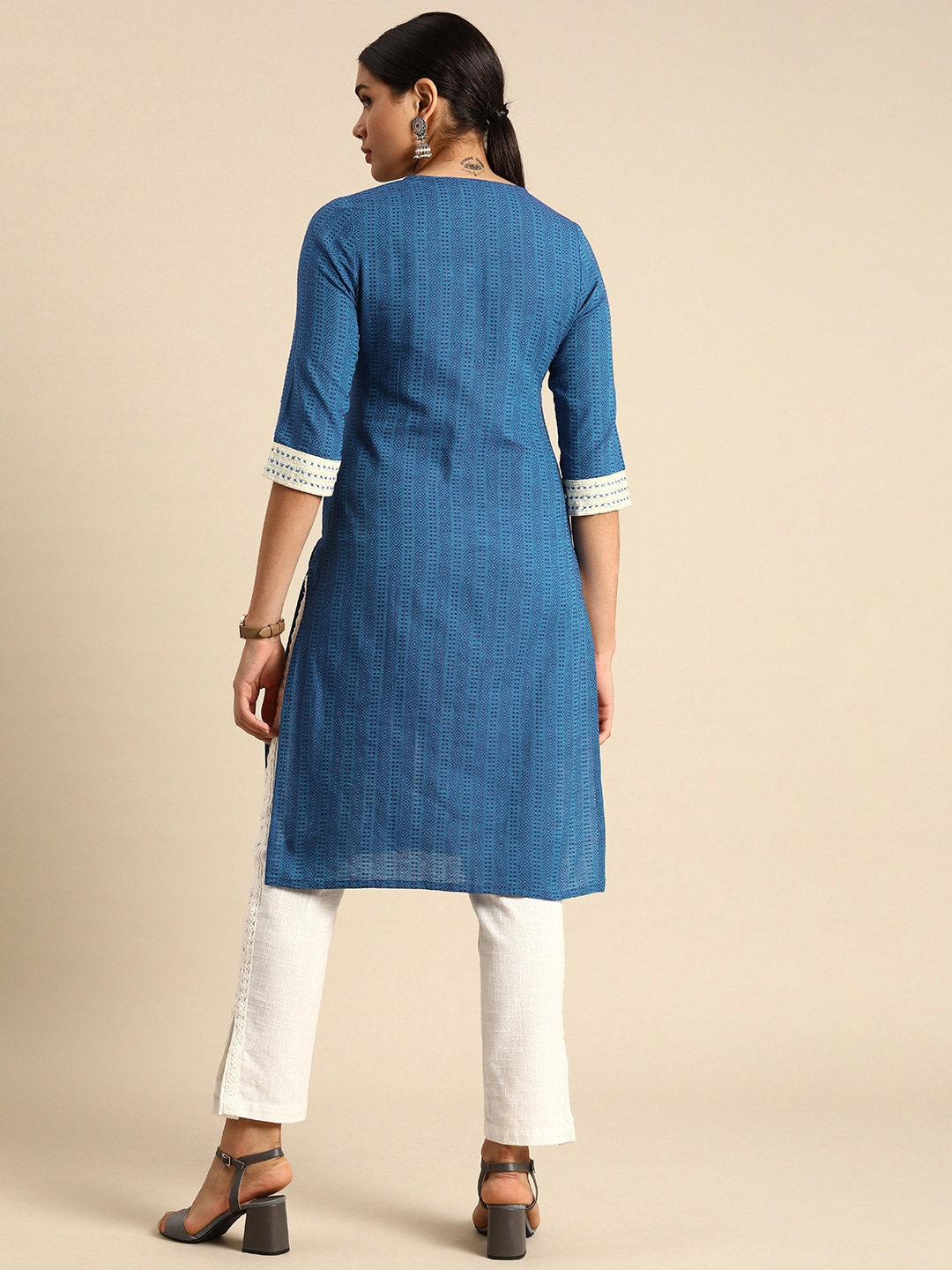Women Blue Geometric Printed Kurta Top