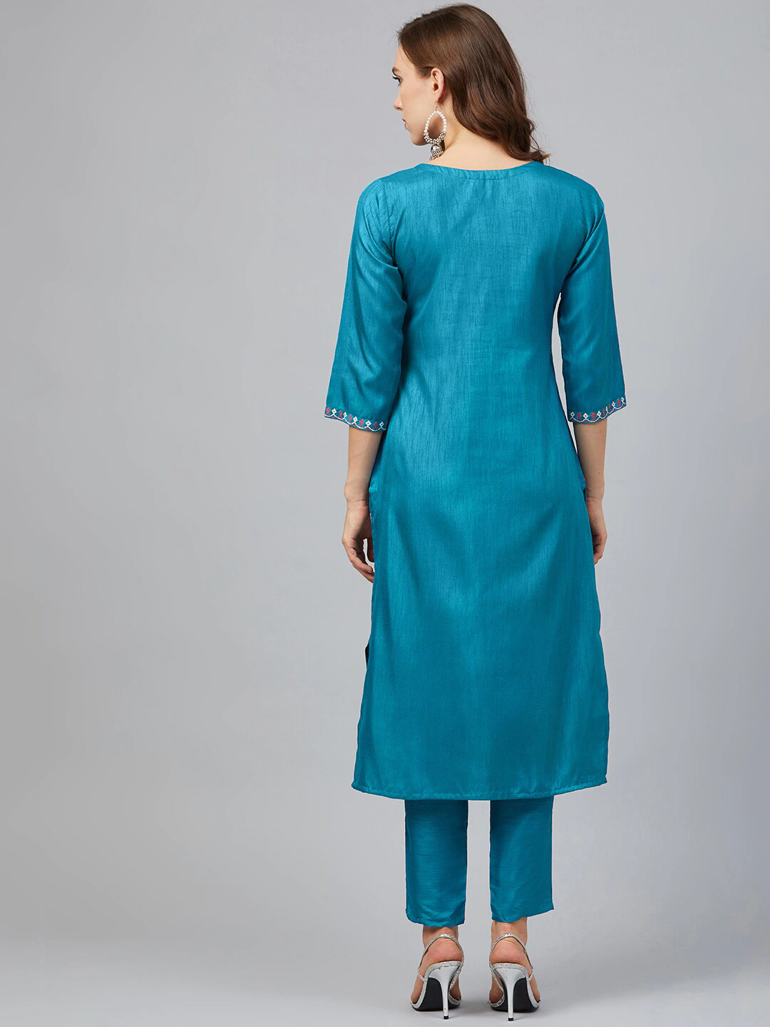 Women Blue Printed Kurta with Trousers