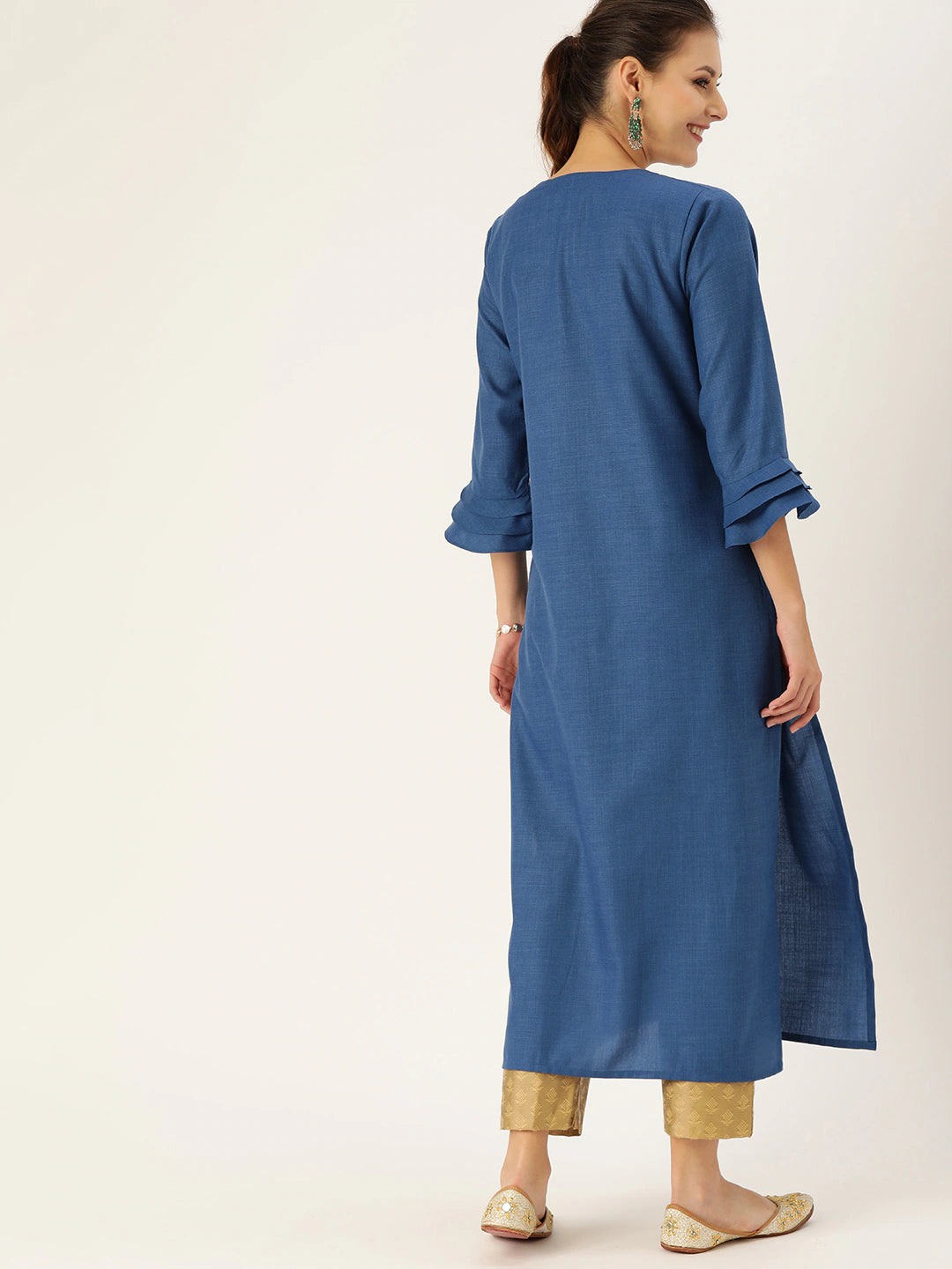 Women Blue & Beige Embroidered Kurta