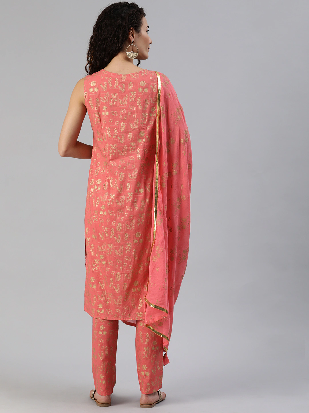 Women Coral Pink & Golden Printed Kurta Set