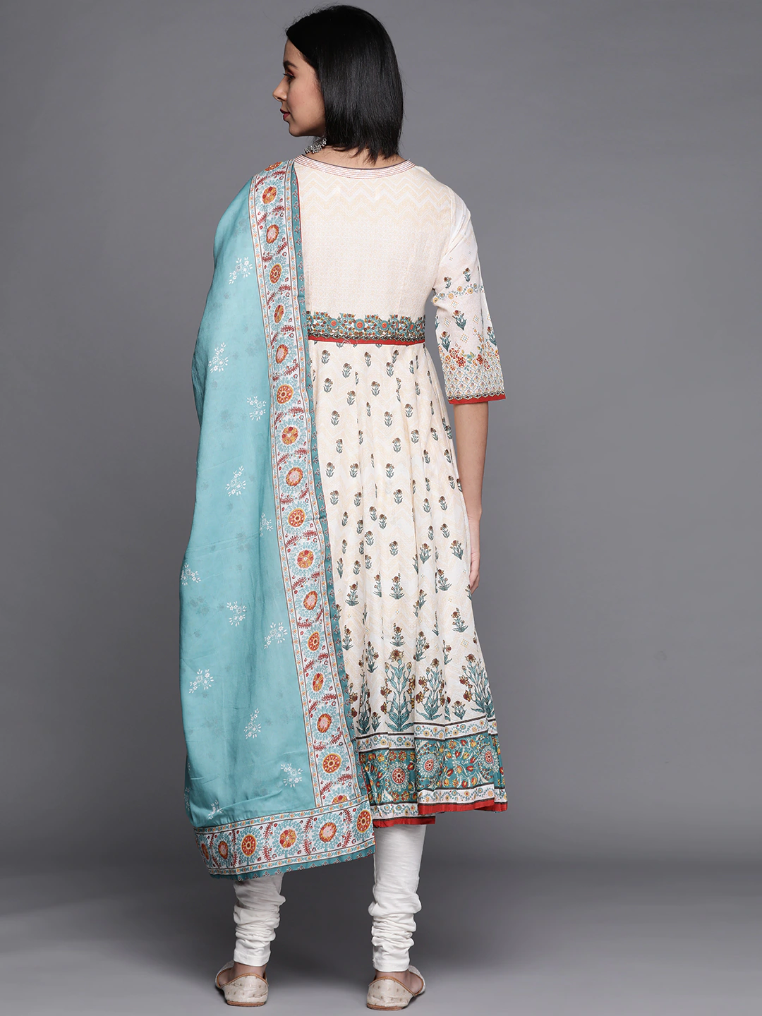 Women Cream-Coloured Cotton Kurta, Churidar & Dupatta