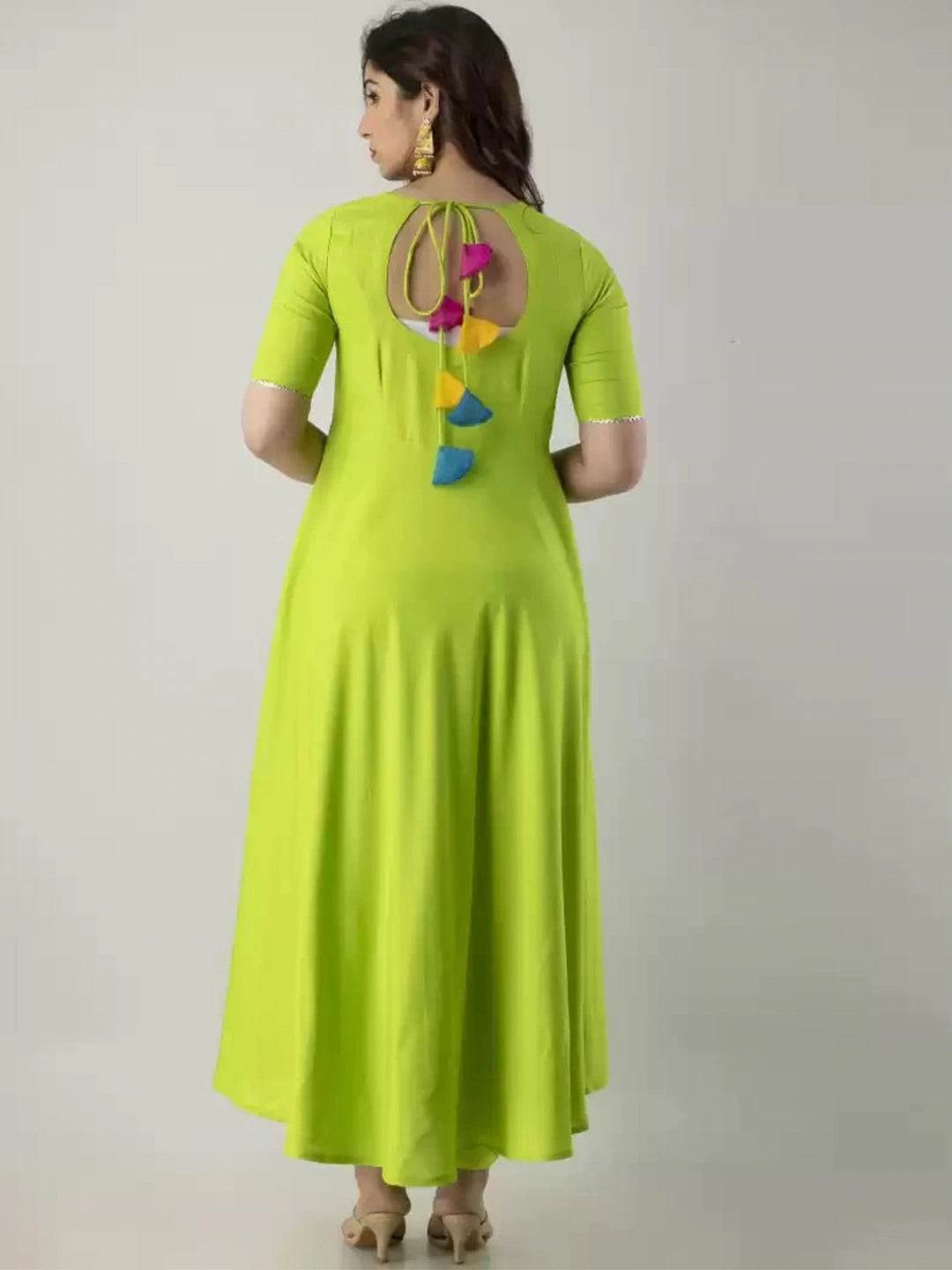 Women Fluorescent Green Embroidered Kurta Set