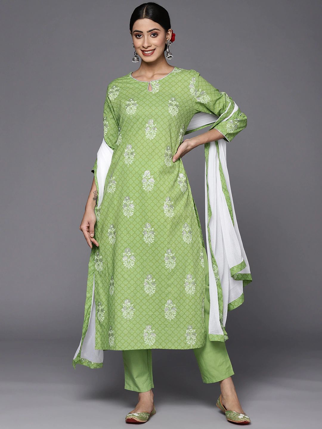 Women Green Floral Printed Kurta Set