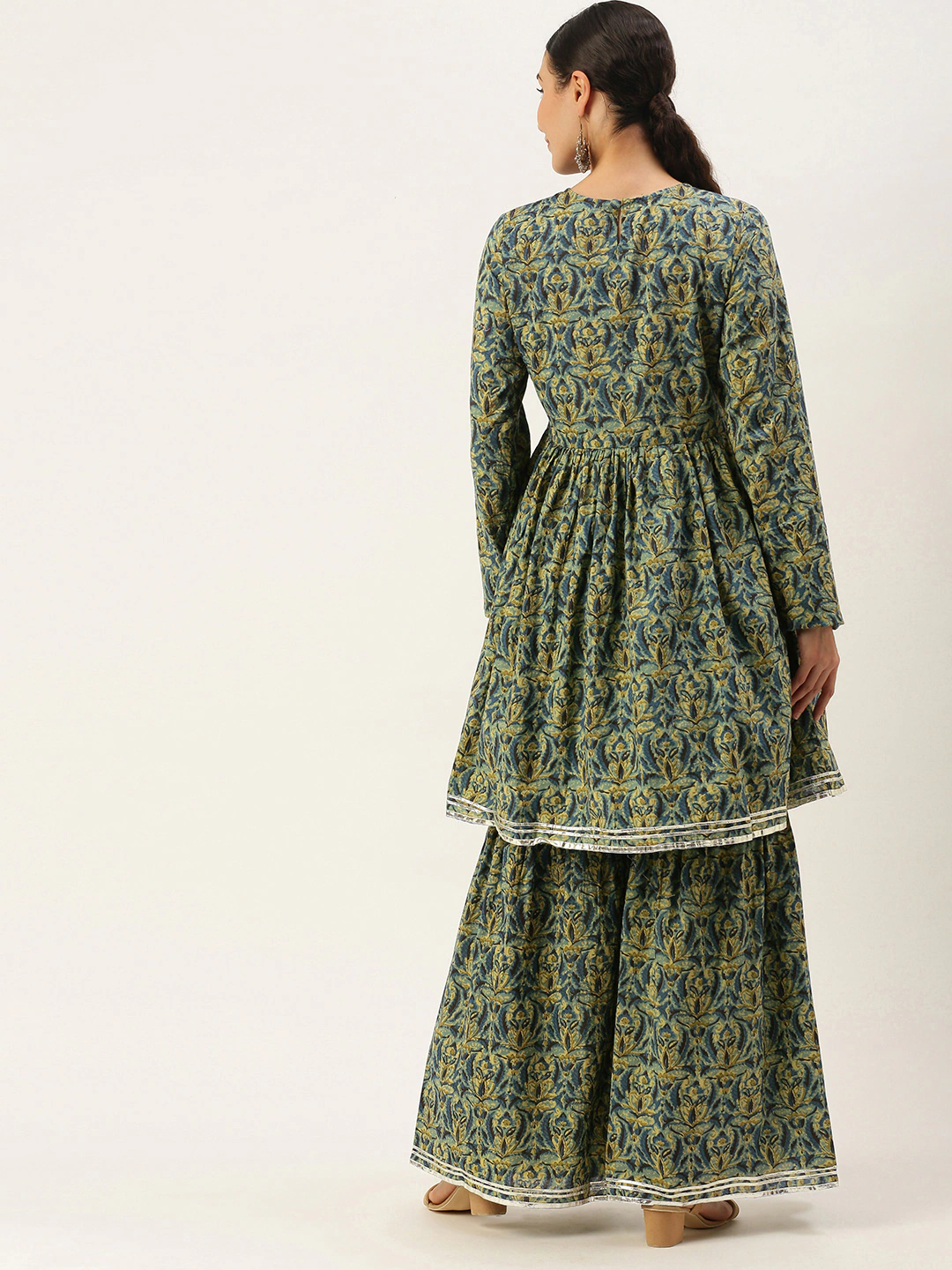 Women Green Floral Printed Kurta Set