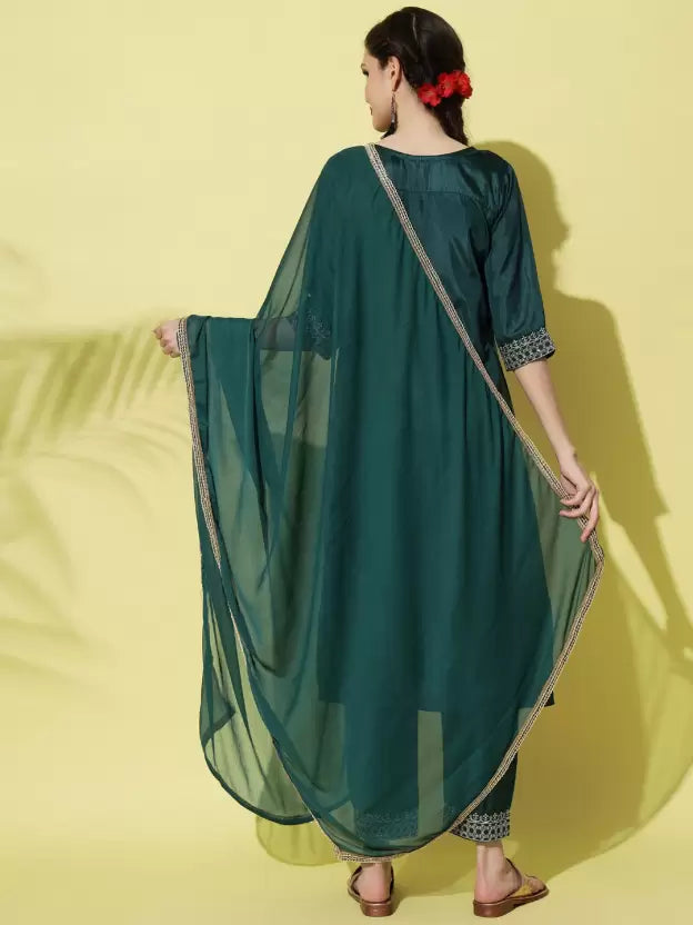 Women Green Silk Blend Kurta set