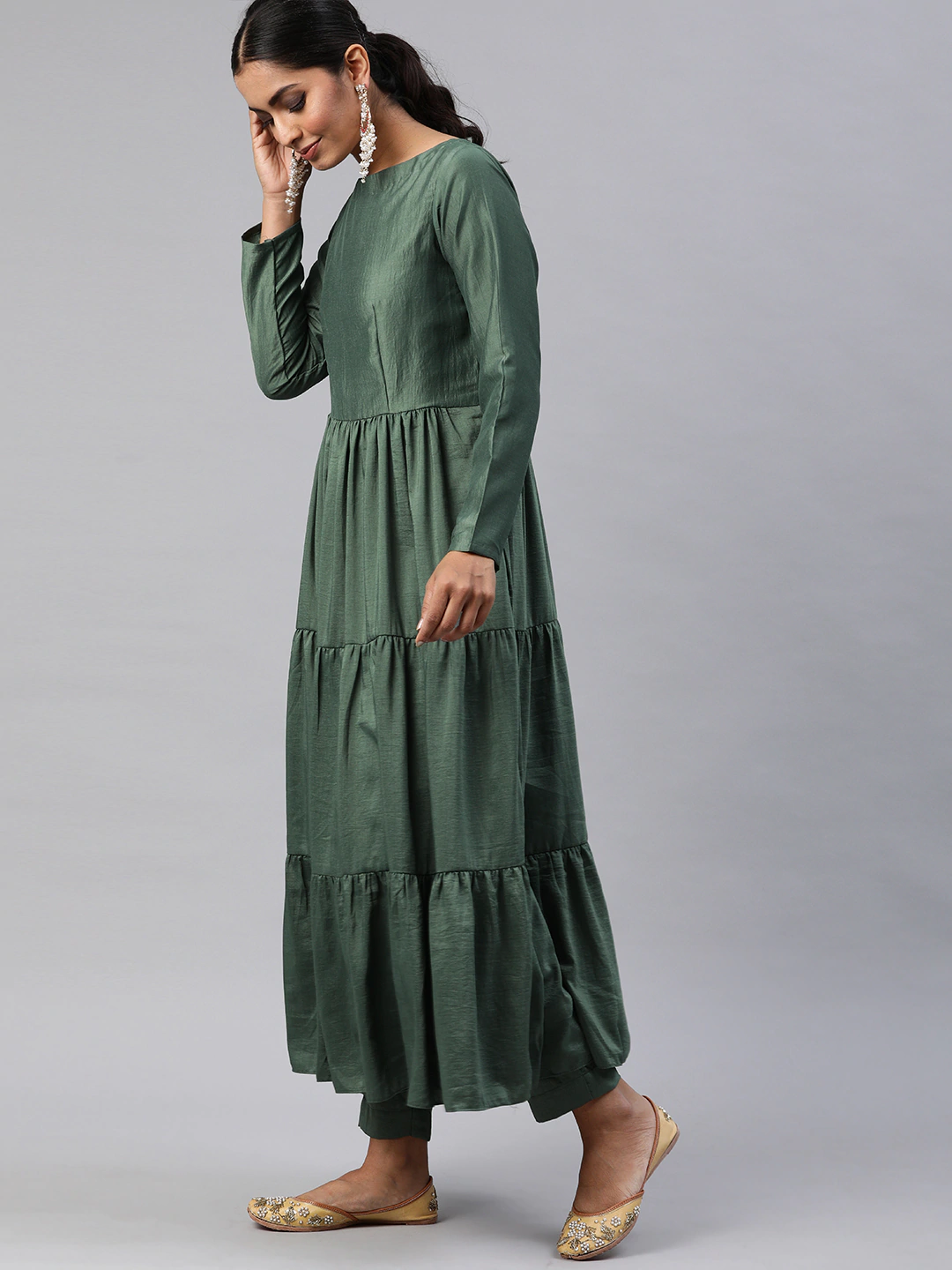 Women Green Kurta with Trousers & Dupatta