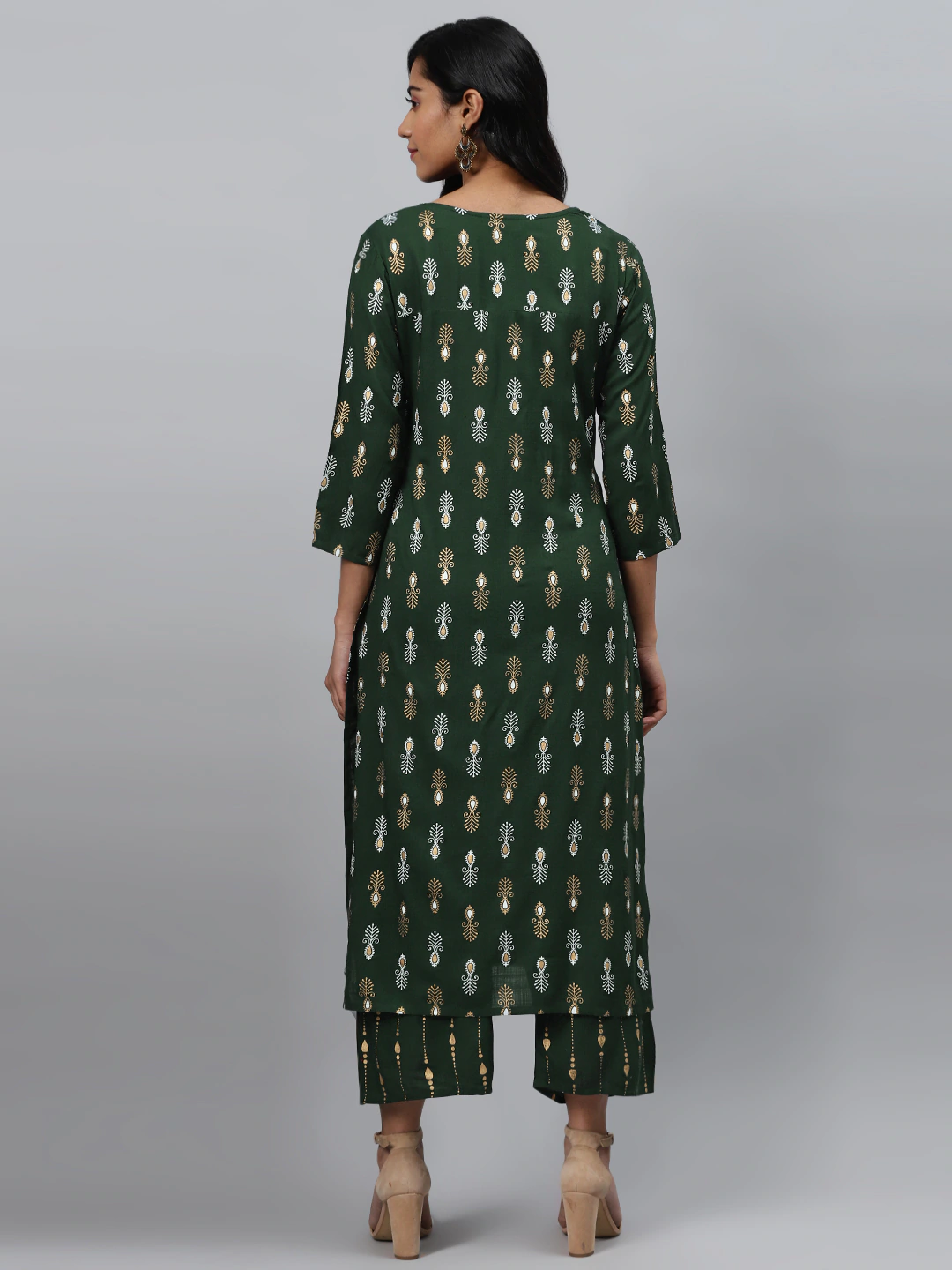 Women Ethnic Printed Kurta with Trousers