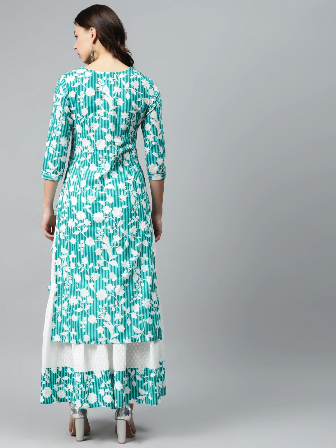 Women Green & White Kurta Set