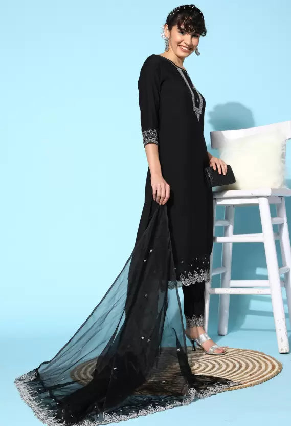 Women Kurta, Pant And Dupatta Set Cotton Blend