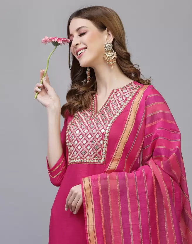 Women Kurta Pant And Dupatta Set Silk Blend