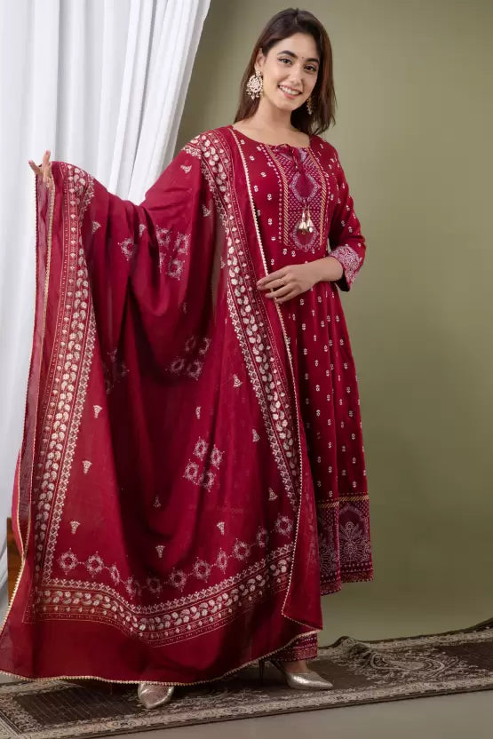 Women Kurta Pyjama & Dupatta Set Viscose Rayon