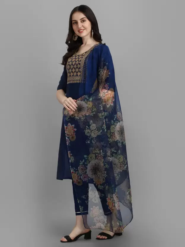 Women Kurta and Pant Set Silk Blend