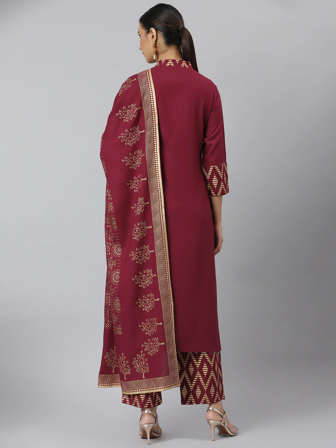 Women Maroon Solid Kurta Set