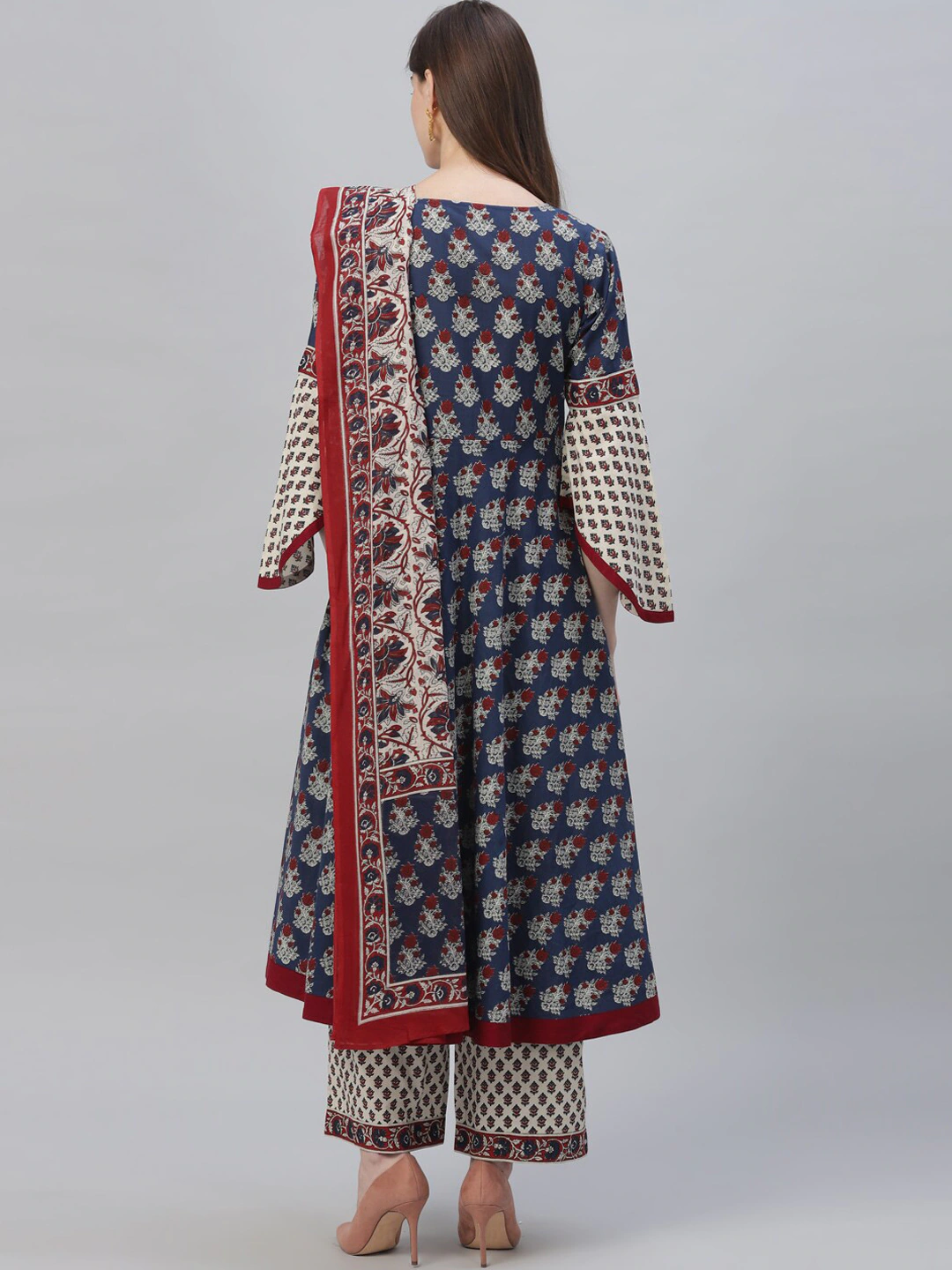 Women Navy Blue Printed Kurta Set