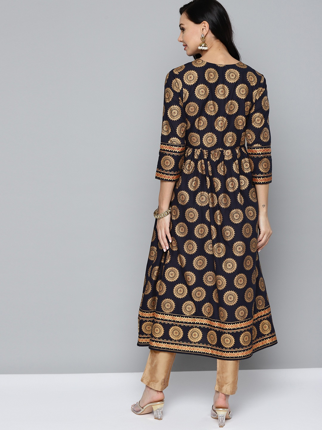 Women Navy Blue & Golden Printed Anarkali Kurta