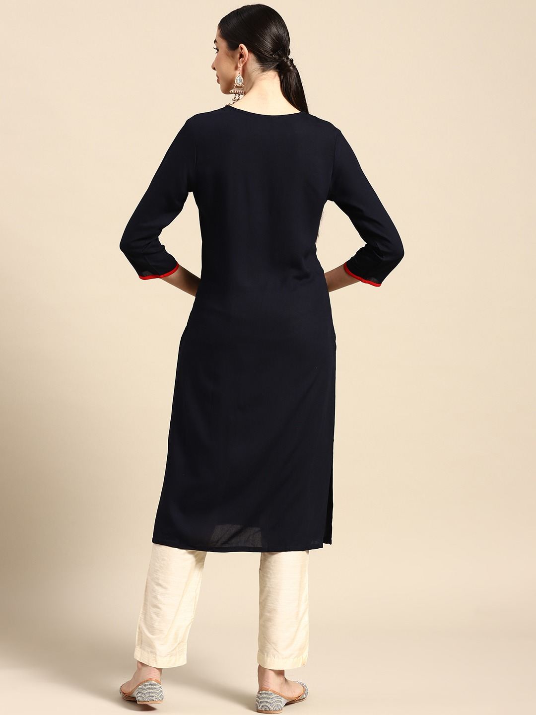 Women Navy Blue & Red Embroidered Kurta Top