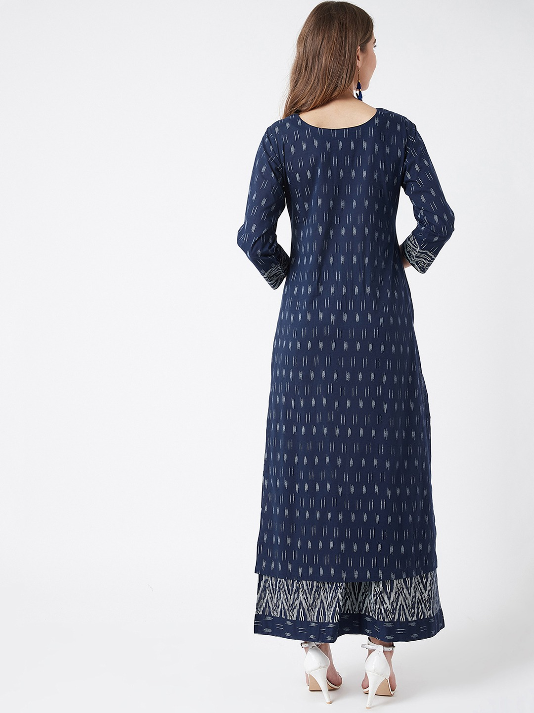Women Navy Blue & White Printed Kurta Set