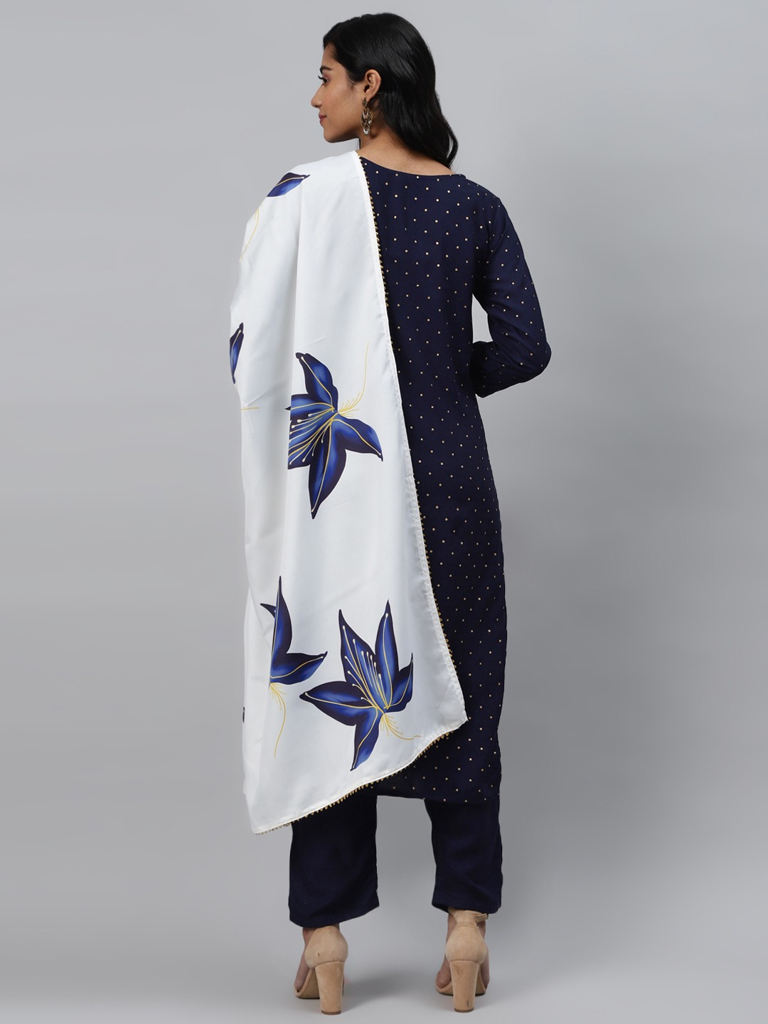 Women Navy Blue & White Printed Kurta Set