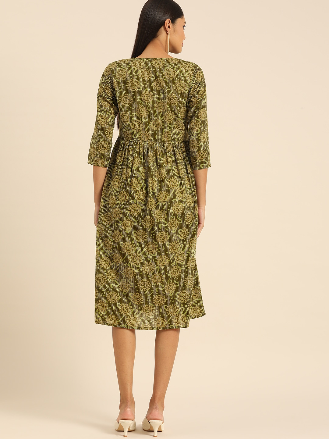 Women Olive Green & White Floral Dress