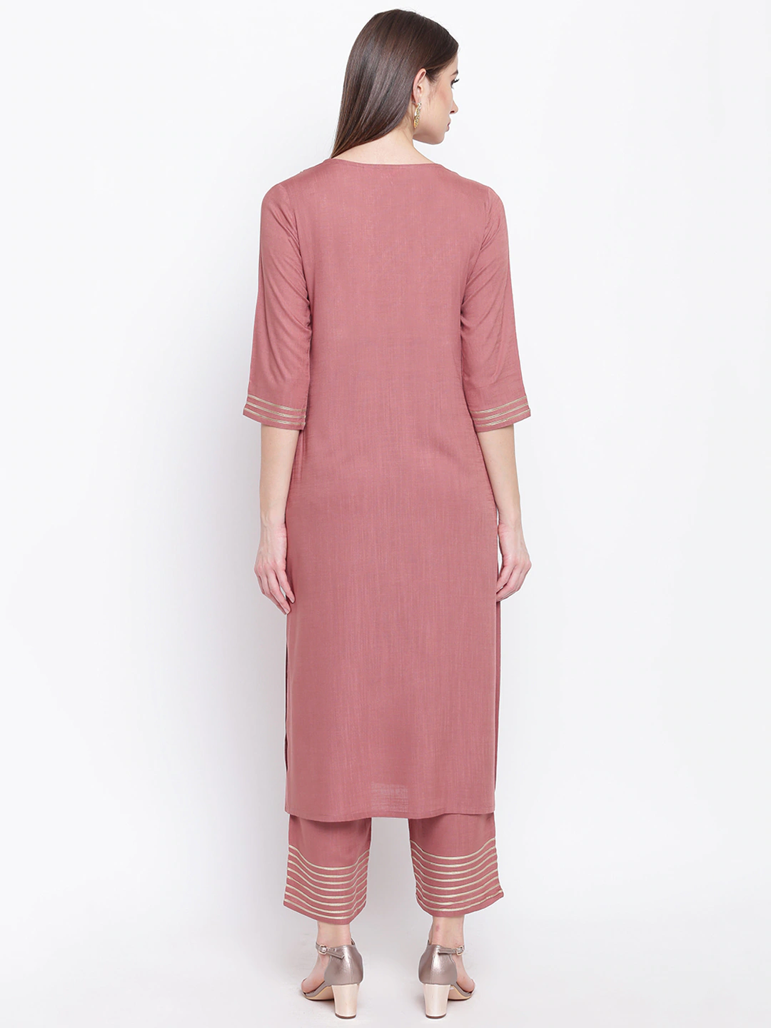 Women Peach Slim Fit Kurta Set