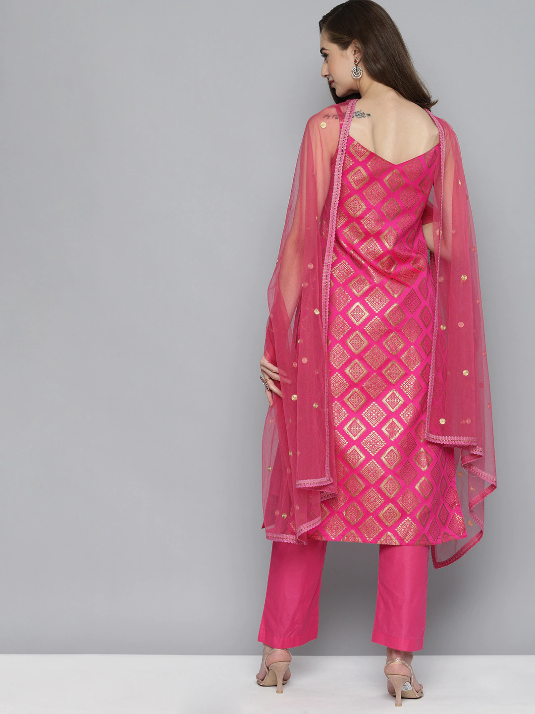 Women Pink & Gold-Toned Ethnic Kurta Set