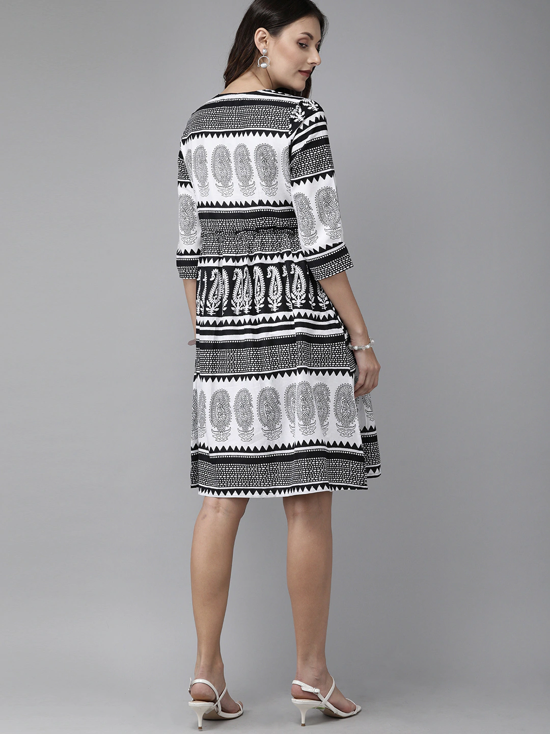 Women White & Black A-Line Dress