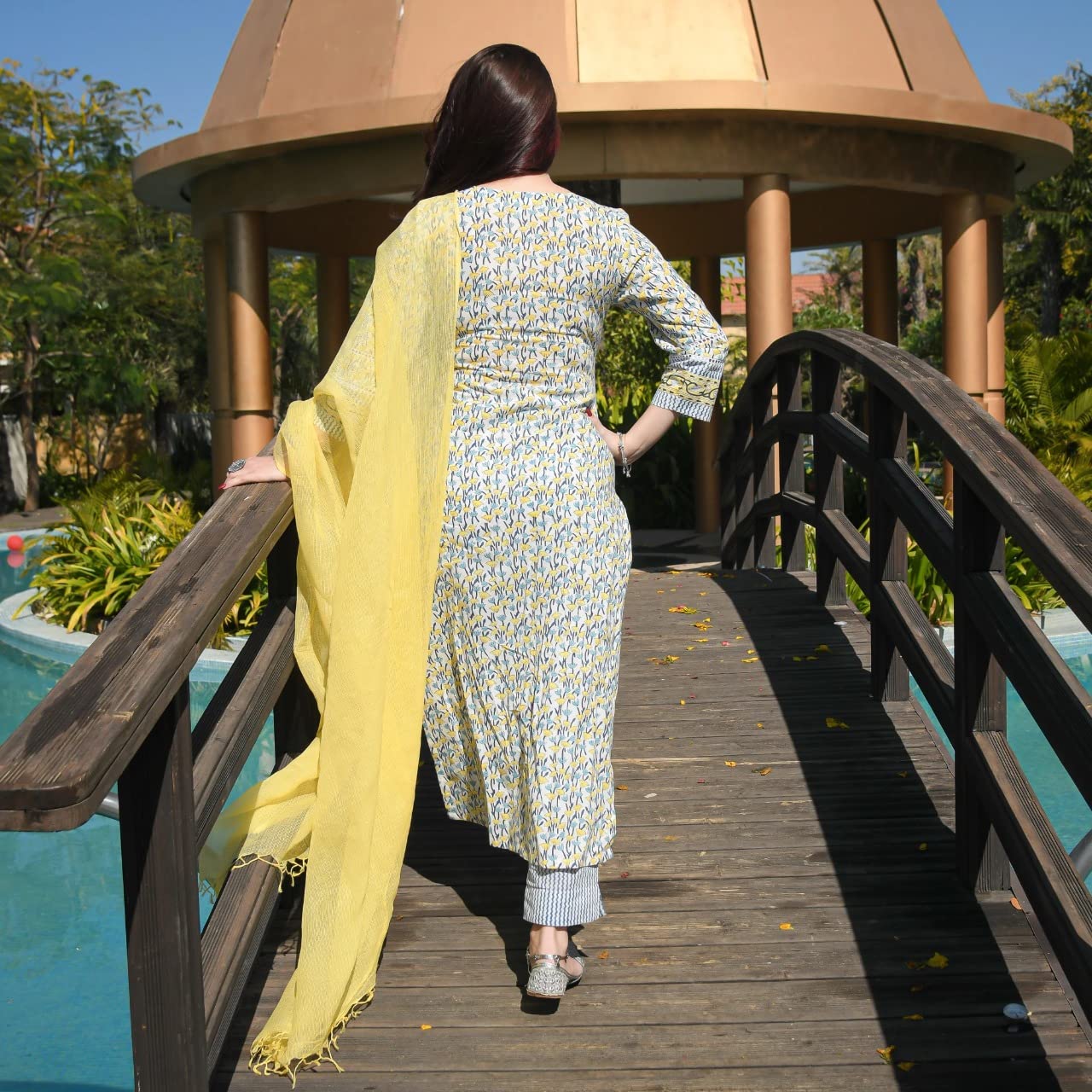 Women's Cotton Blend Straight Kurta Set