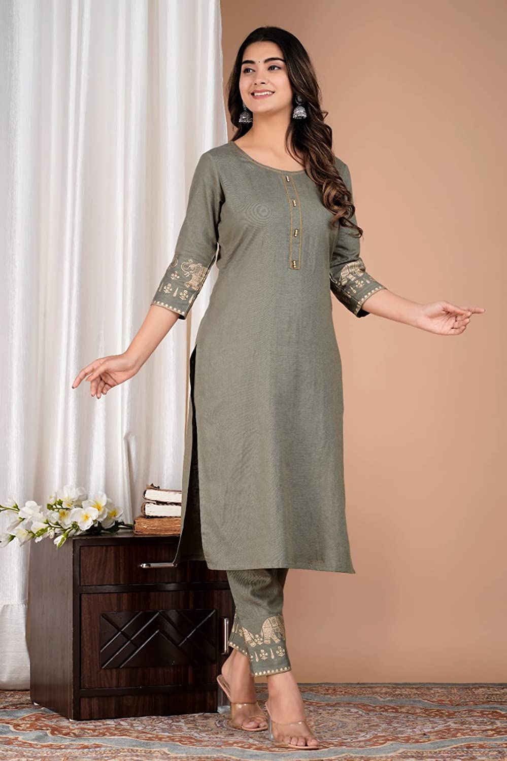 Women Printed Rayon Kurta and Pants Set with Dupatta