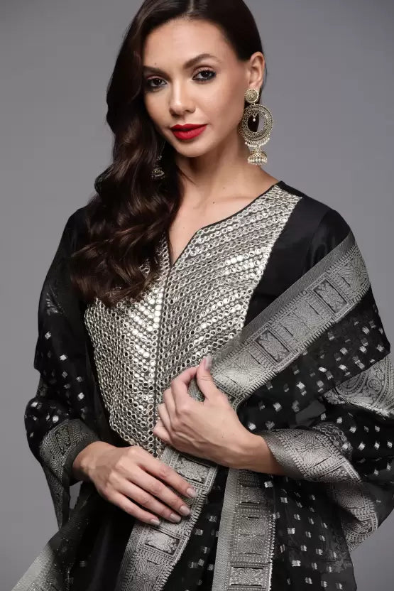 Women Black Cotton Blend Kurta set with Dupatta