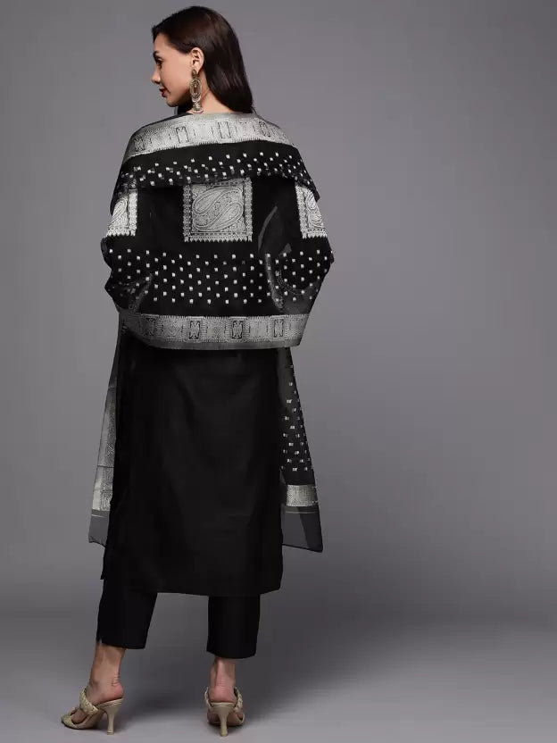 Women Black Cotton Blend Kurta set with Dupatta